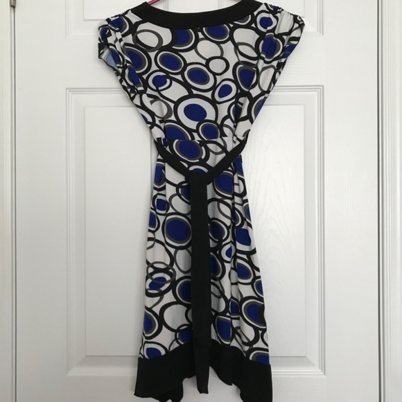 Jessie Girl White Blue Polka Dot Dress Size 14 V-Neck With Tie Back Bow - Picture 3 of 8